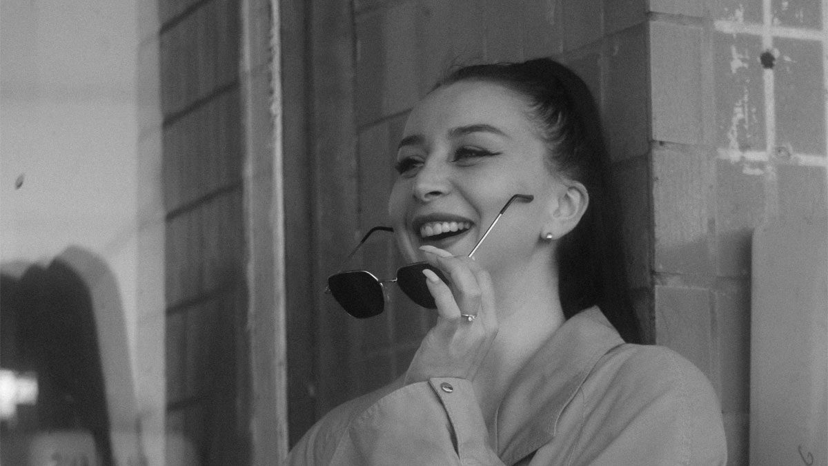 恋愛に悩んでいた30代女性が電話占いを利用して明るく前向きになった