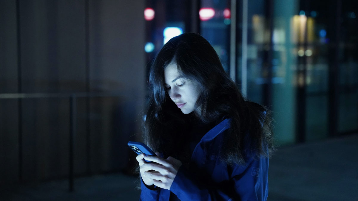 既婚者の復縁を叶えるための電話占い活用ガイド。家族にバレない対策と彼の本音を知る方法を解説。